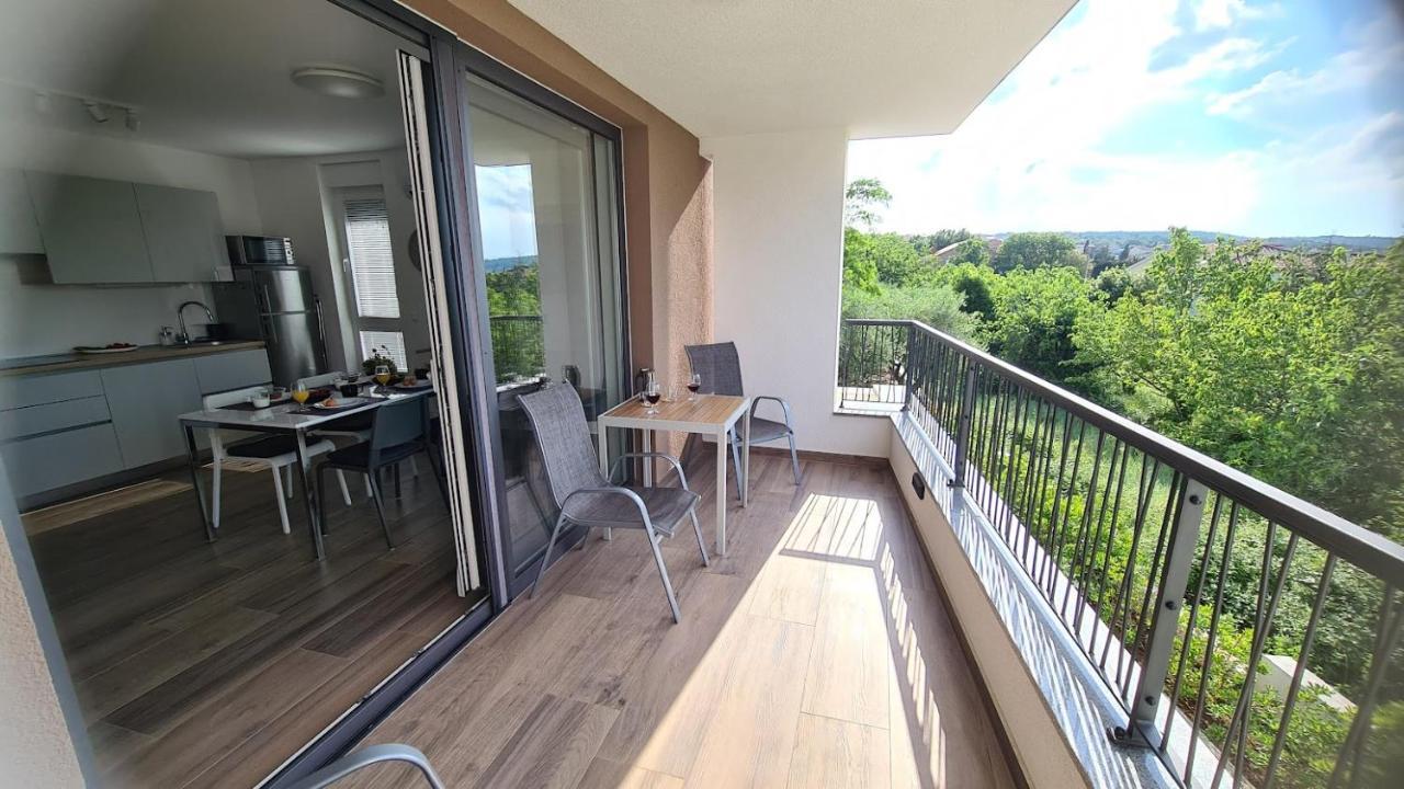 Vila Primorka Apartmani Oleander Шіло Екстер'єр фото